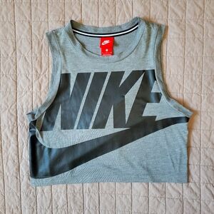 Nike Crop Top